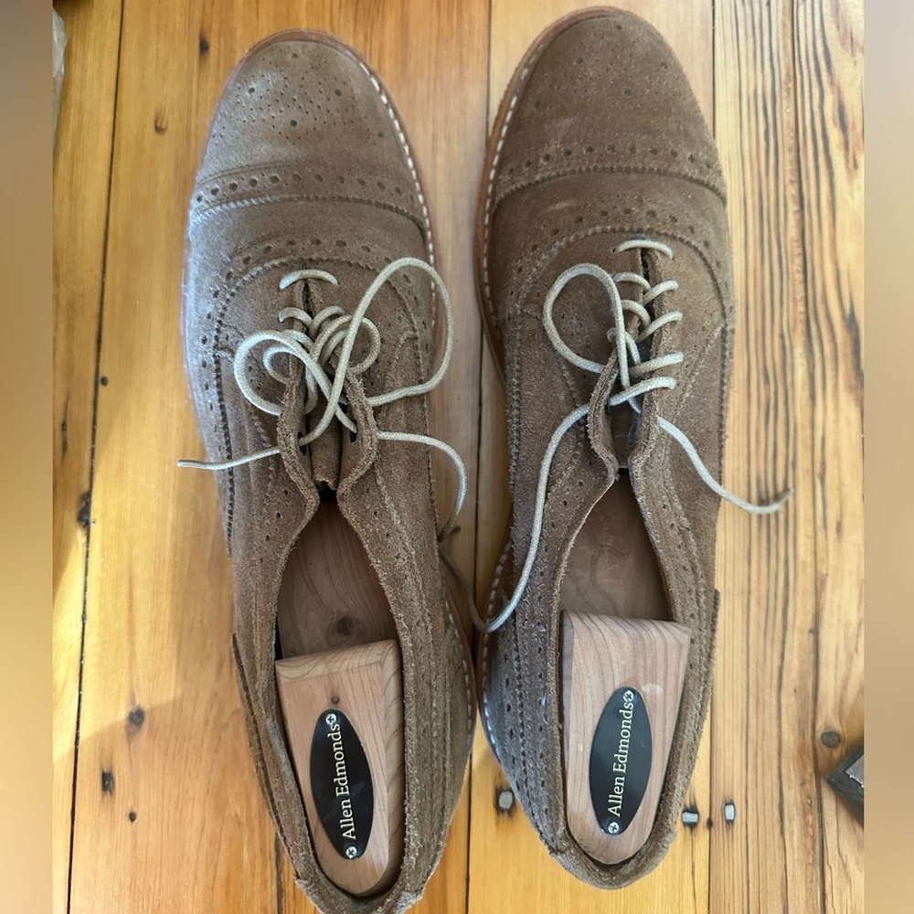 Allen Edmonds Neumok Suede Wingtip Oxford Size 8.5 - image 1